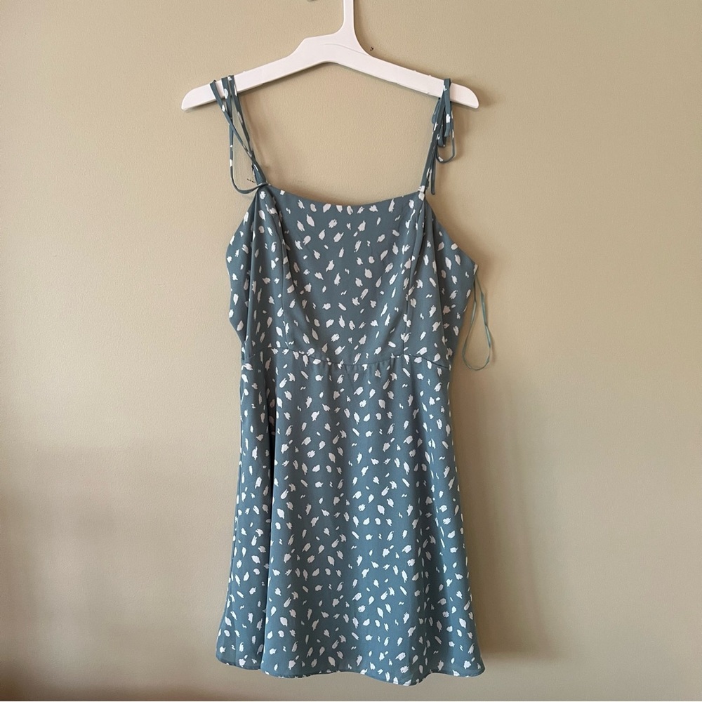 Dry Goods Green Dress with White Detailing (Size M)